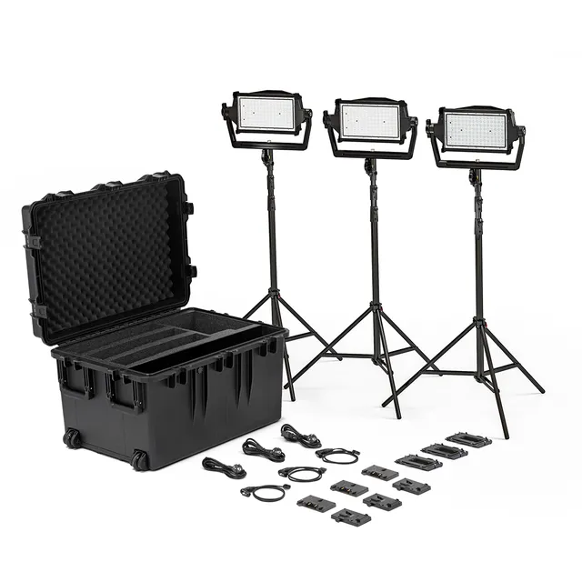 litepanels-astra-ip-half-traveler-trio-gm-vm-videoleuchte-kit image 1