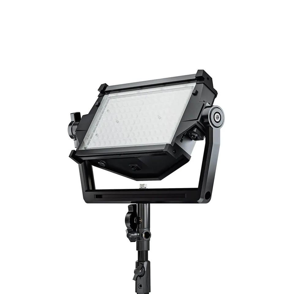 litepanels-astra-ip-half-led-panel-standard-yoke-uk-kabel-bi-color image 1