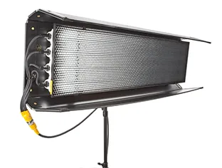 kino-flo-freestyle-cfx-f484-t44-led-leuchte-komplett-set-silber image 1