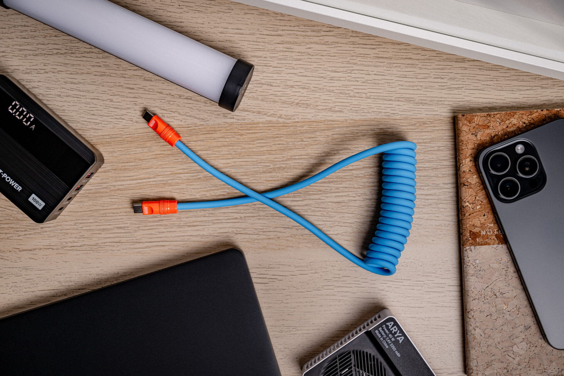 newell-usb-c-usb-c-100-w-kabel-1-5-m-spiral-blau-orange image 4