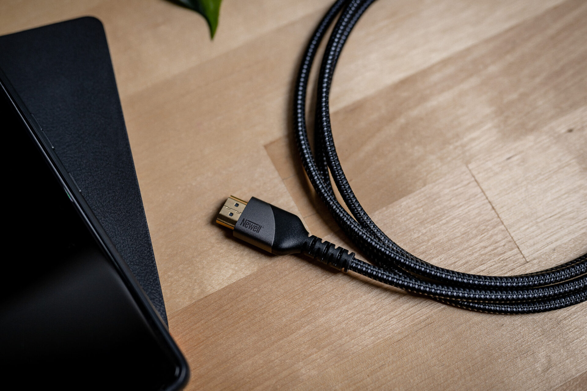 newell-hdmi-kabel-2-1-8k-60hz-2-m-graphite-48-gbps image 8