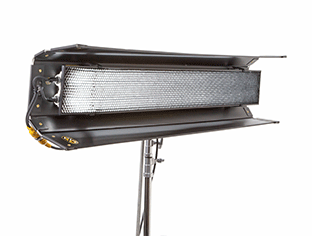 kino-flo-freestyle-cfx-f482-led-leuchte-komplettset-silber image 1