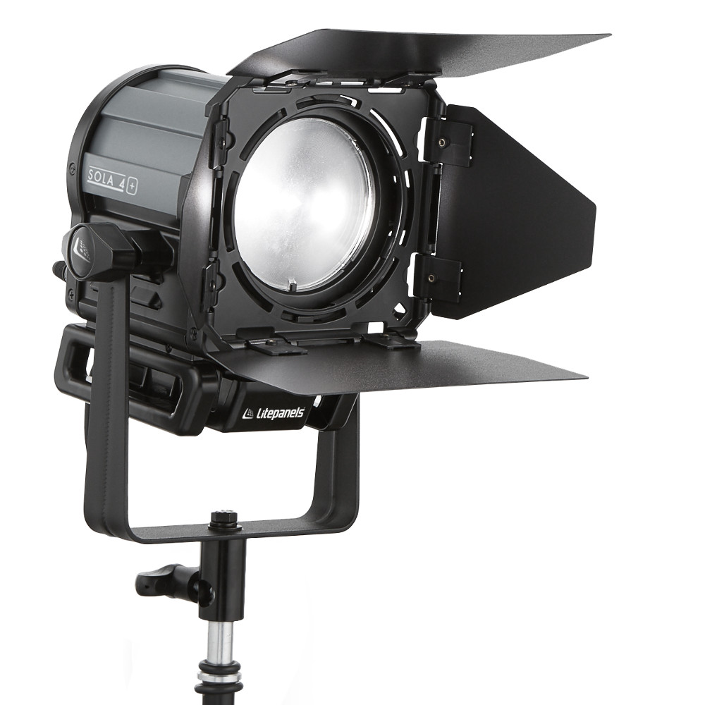 litepanels-sola-4-daylight-fresnel-53w-studiolicht image 1