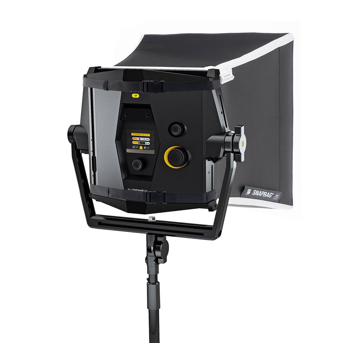litepanels-astra-ip-1x1-snapbag-softbox-led-lichtformer image 2