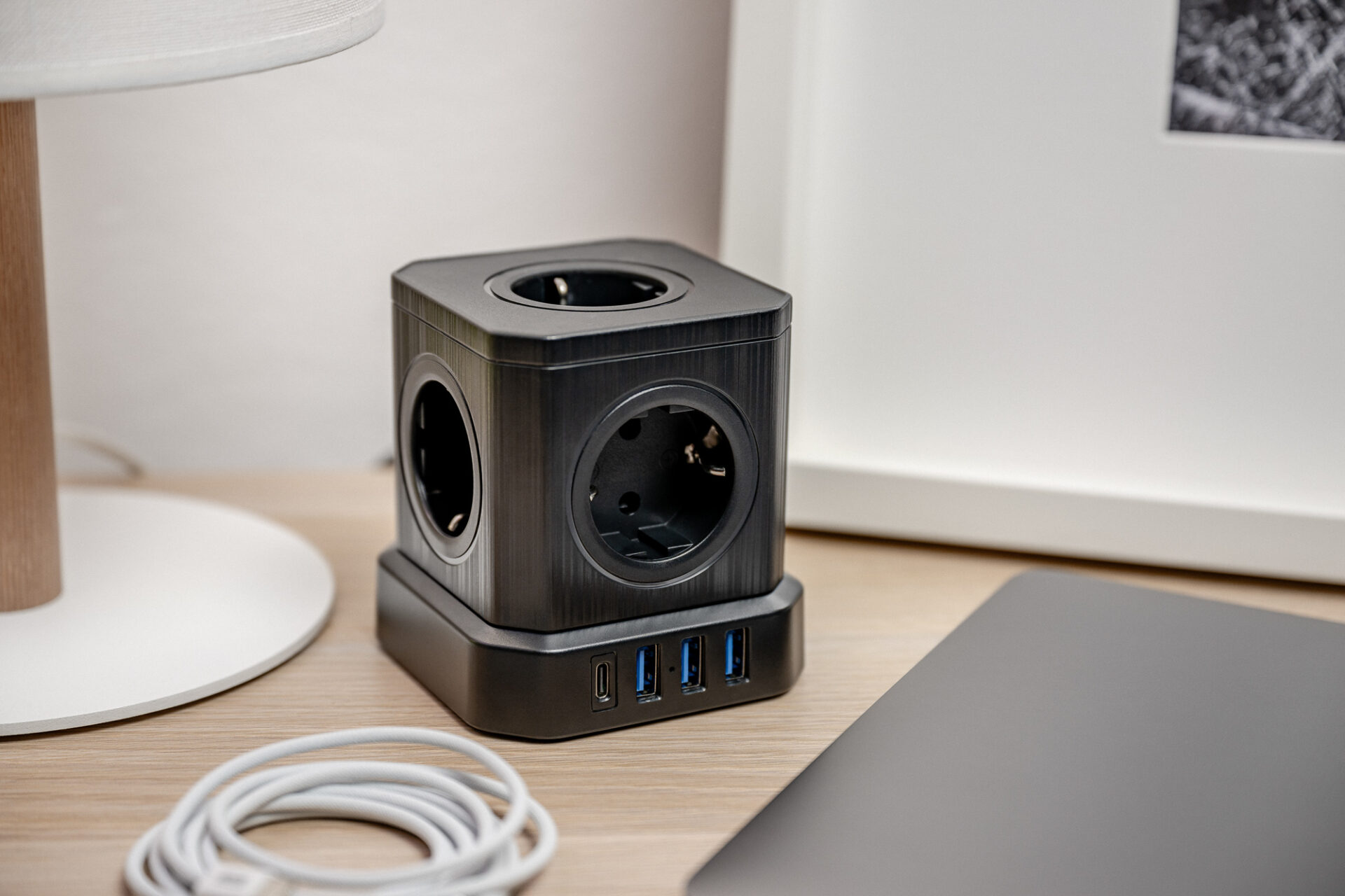 newell-gan-power-cube-9in1-steckdosenw-rfel-schwarz-usb image 6
