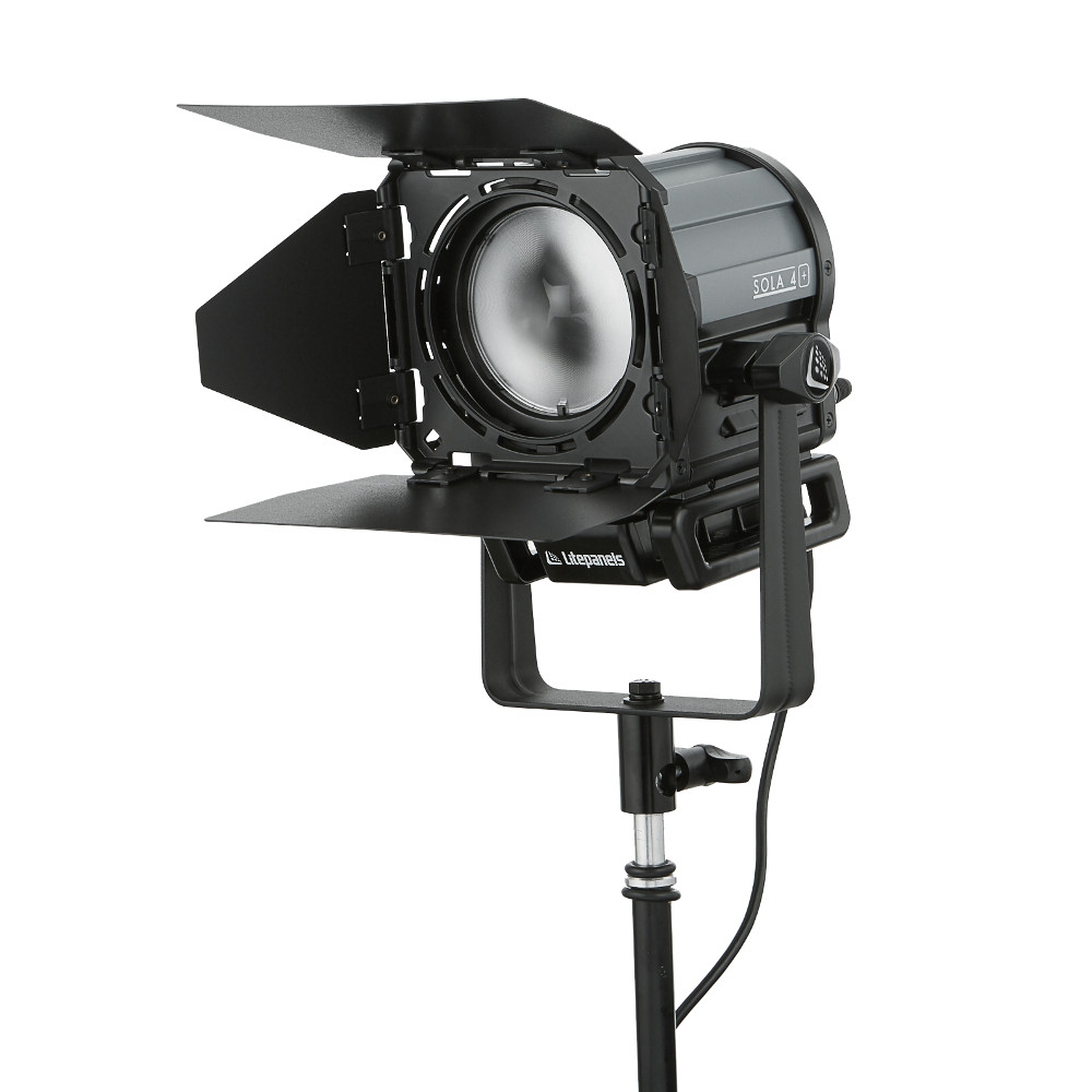 litepanels-sola-4-daylight-fresnel-53w-studiolicht image 3
