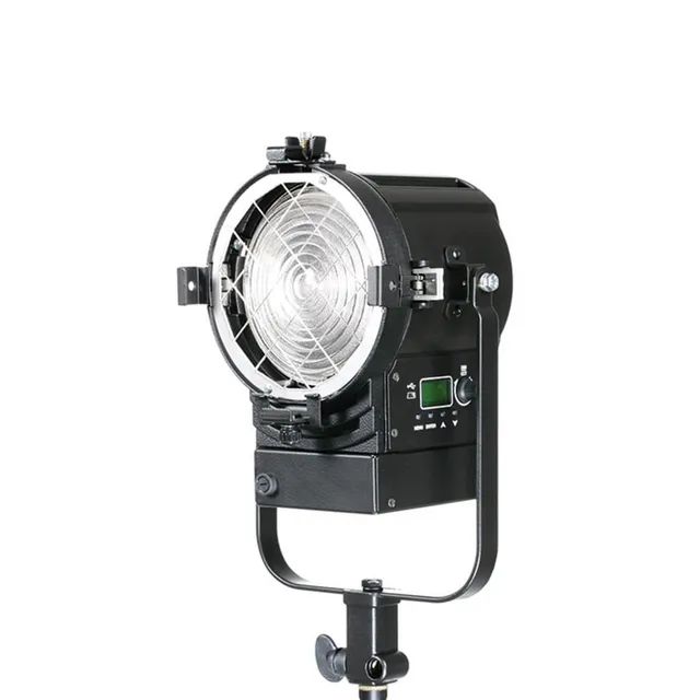 litepanels-studio-x2-bi-color-60w-fresnel-pole-eu-kabel image 1