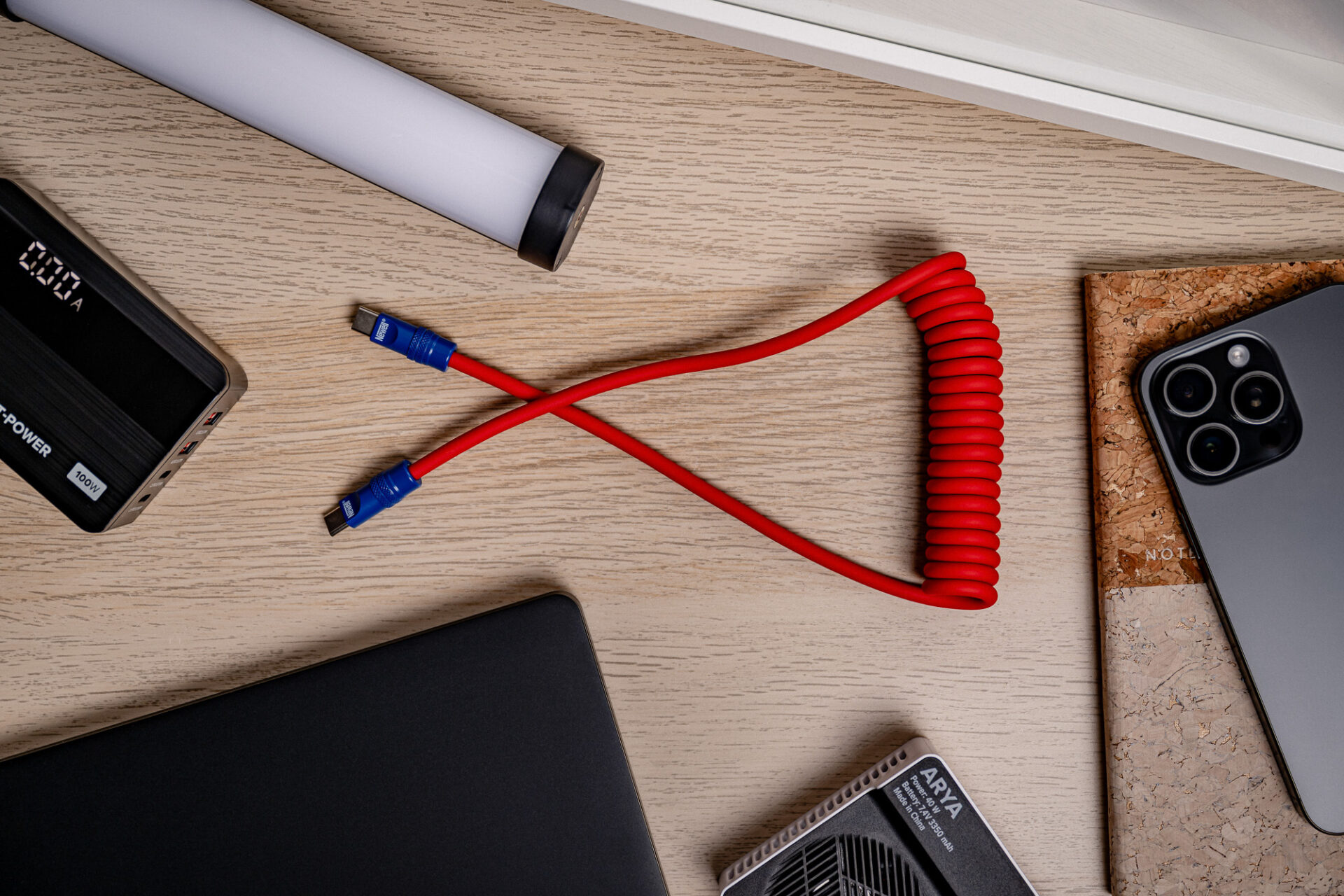 newell-usb-c-kabel-100w-spiral-1-5m-silikon-rot-blau image 4
