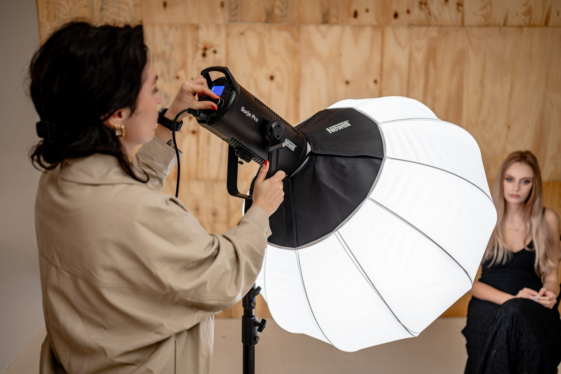 newell-spherical-softbox-80cm-lichtformer-bowens-faltbar image 7