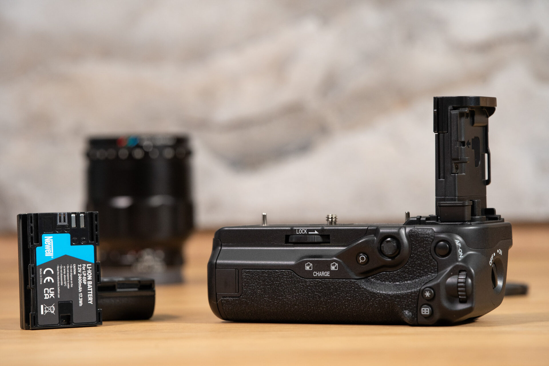 newell-bg-r20-batteriegriff-f-r-canon-r5-r6-usb-c image 8