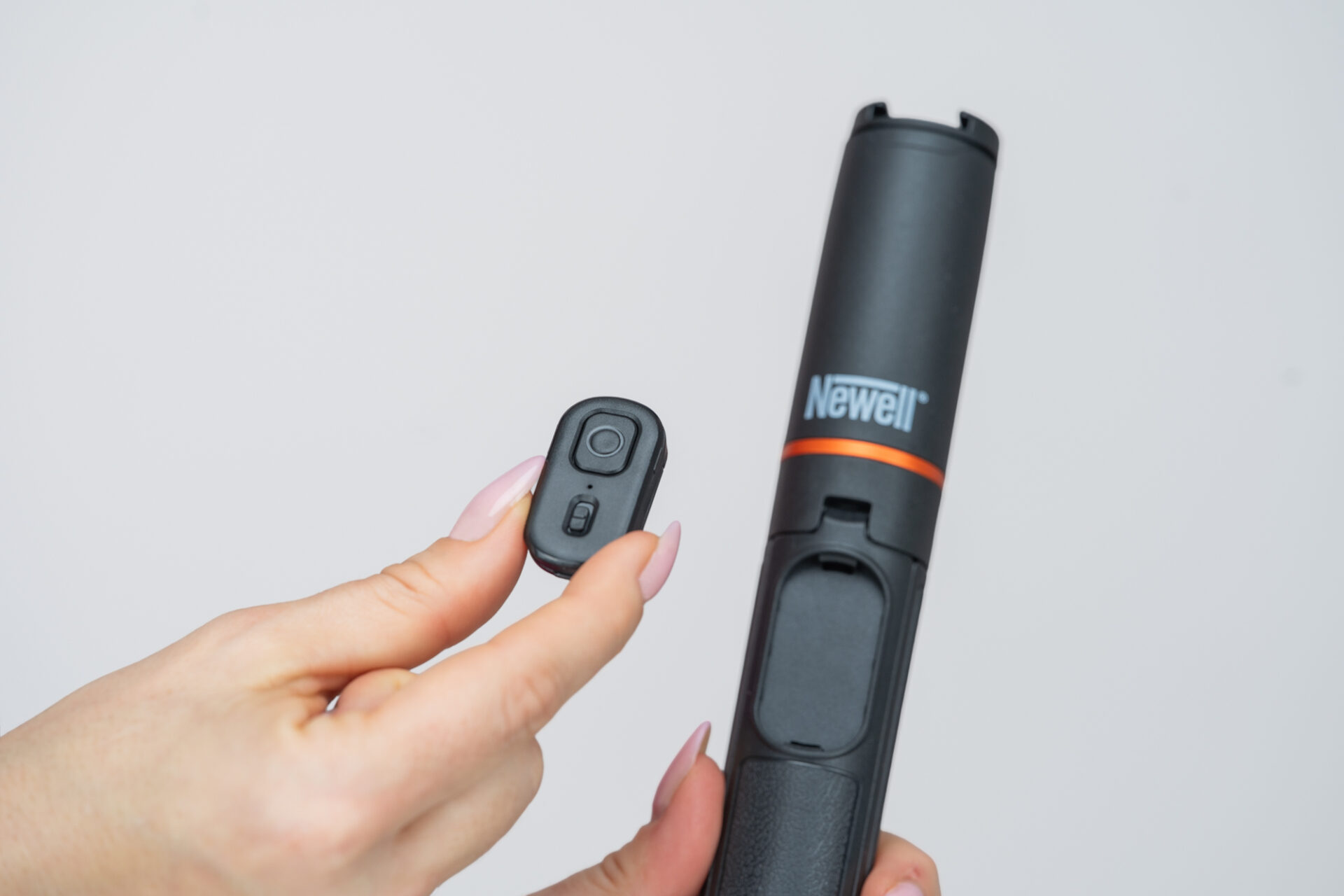 newell-m-pod-pro-handy-stativ-monopod-mit-fernbedienung image 7