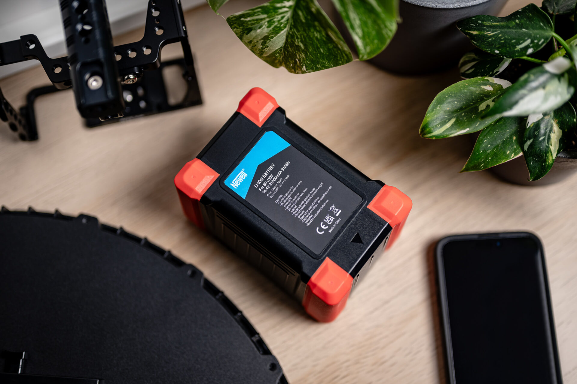 newell-bp-310f-v-mount-akku-21000-mah-powerbank image 7