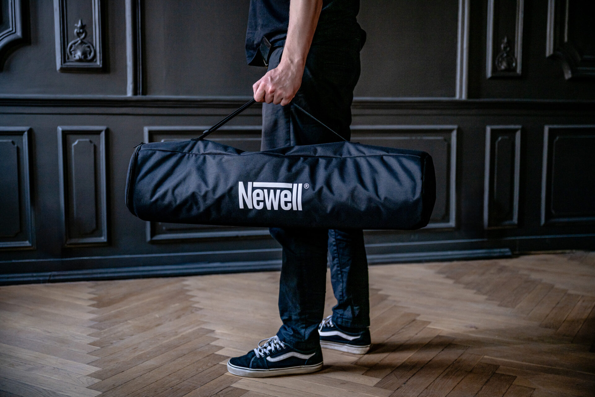 newell-120-cm-parabolic-softbox-lichtformer-bowens-mit-wabe image 8