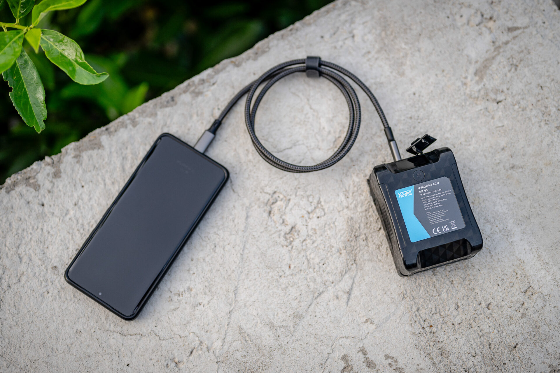 newell-batteries-bp-95-lcd-v-mount-akku-7000-mah-mit-lcd image 8