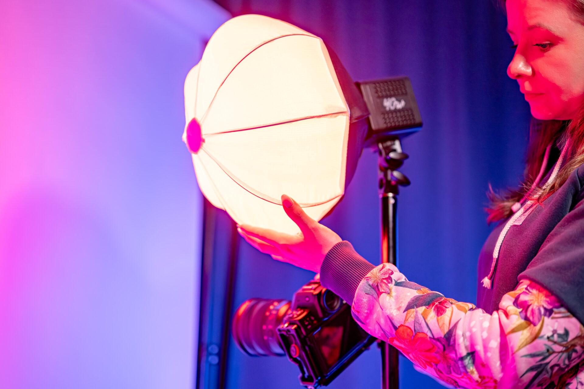 newell-mini-bowens-softbox-30cm-lantern-f-r-tara-40 image 7