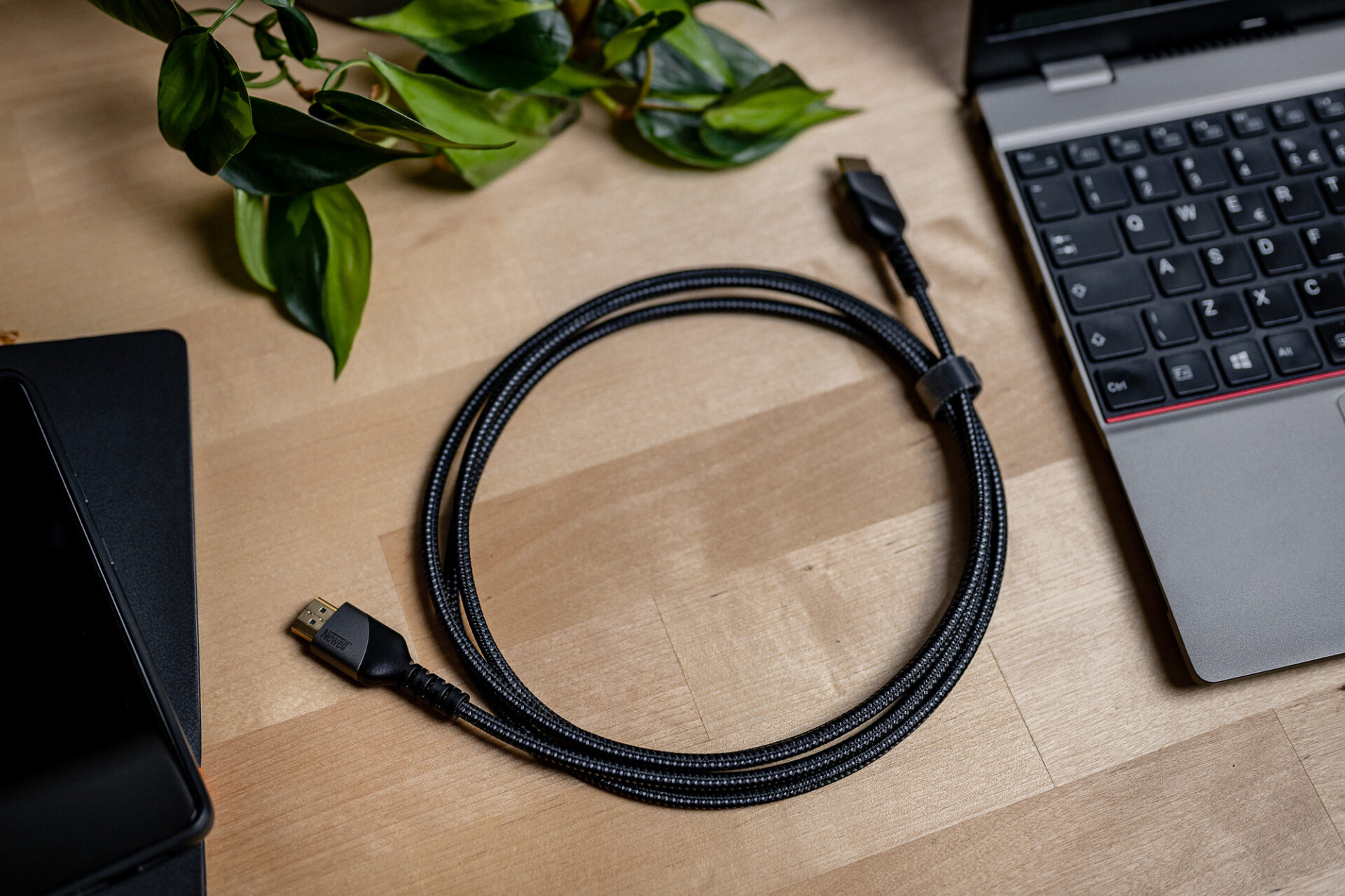 newell-hdmi-kabel-2-1-8k-60hz-2-m-graphite-48-gbps image 7